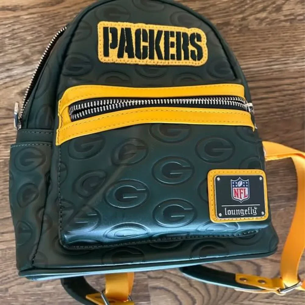 Loungefly NFL Green Bay Packers Logo Mini Backpack Handbag Tote